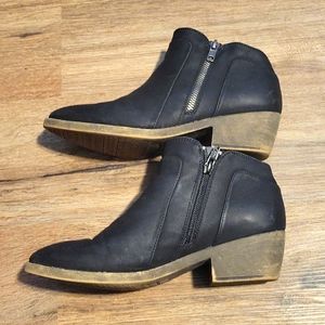 Black Ankle boot